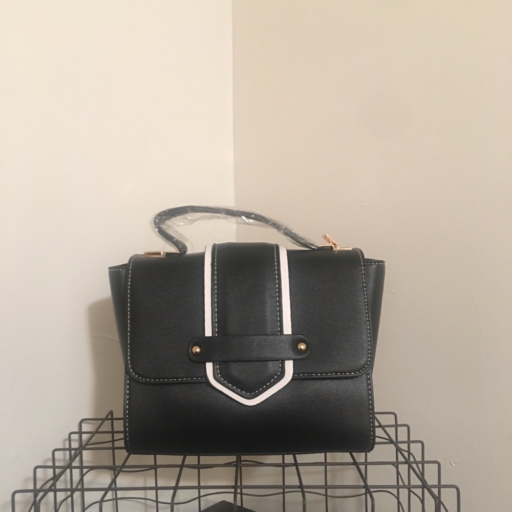 🏷NWT 🏷 Mini Women’s Handbag